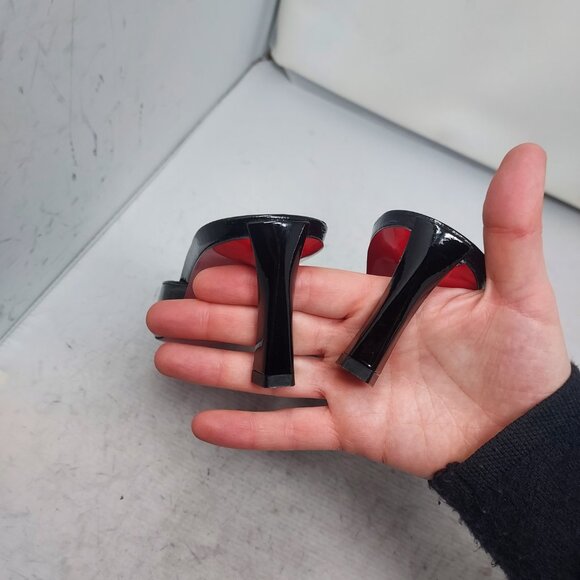 Christian Louboutin Black Condora Patent Heel Sandal - Picture 9 of 11